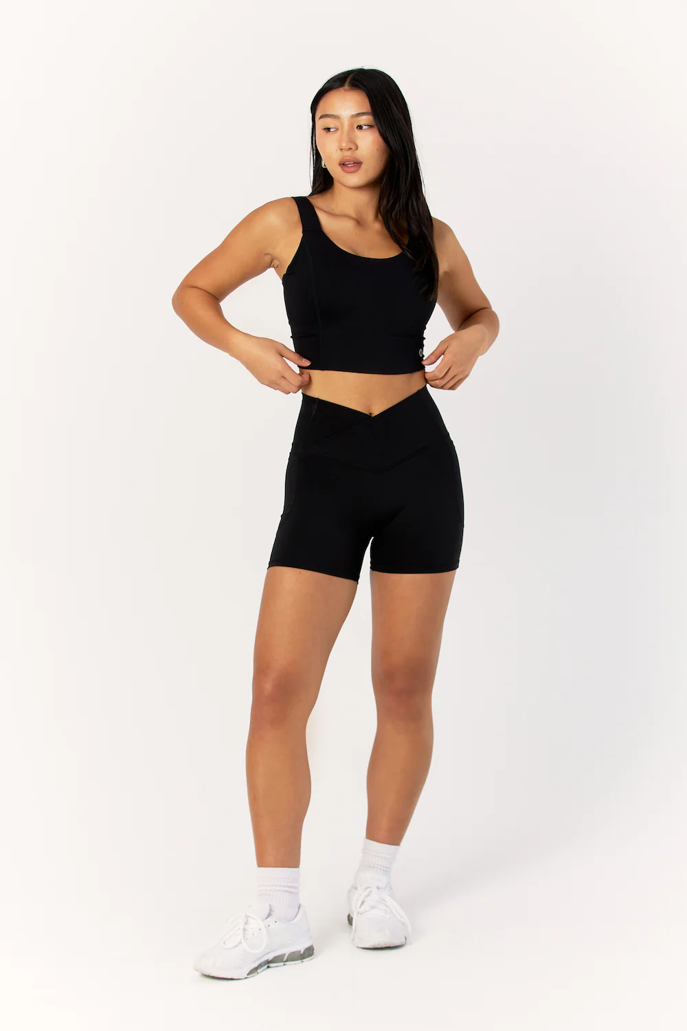 Astoria LIVE LUXE Crossed Sports Crop - Black - Image 3